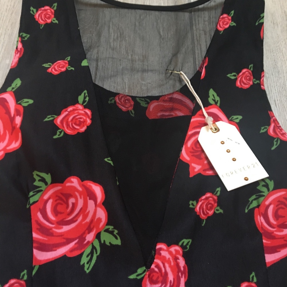 Rose Patterned Dress - Picture 4 of 5